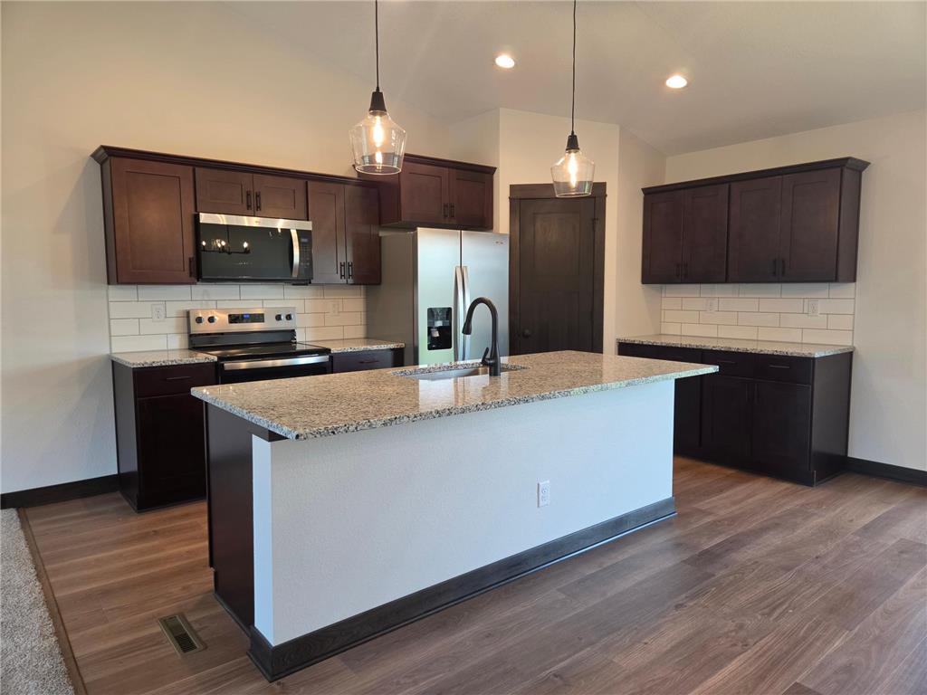 305 N Lane Green Isle MN 55338 7111516 image4