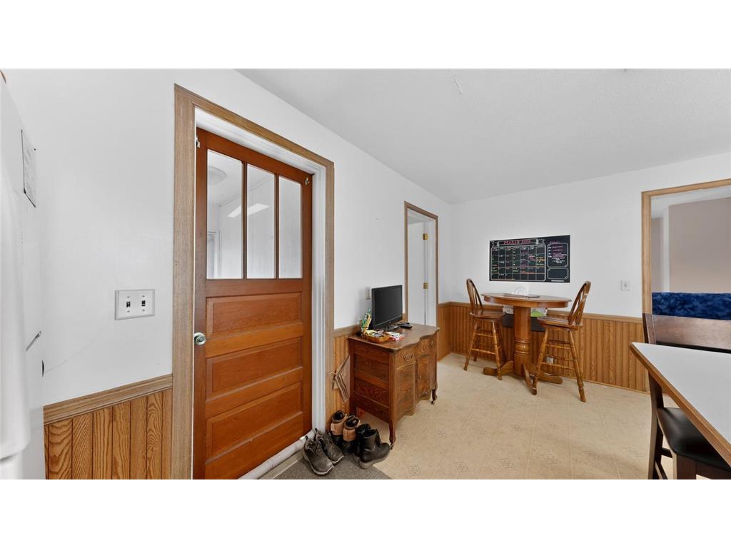 305 N Prairie Street Lake City MN 55041 7038498 image18