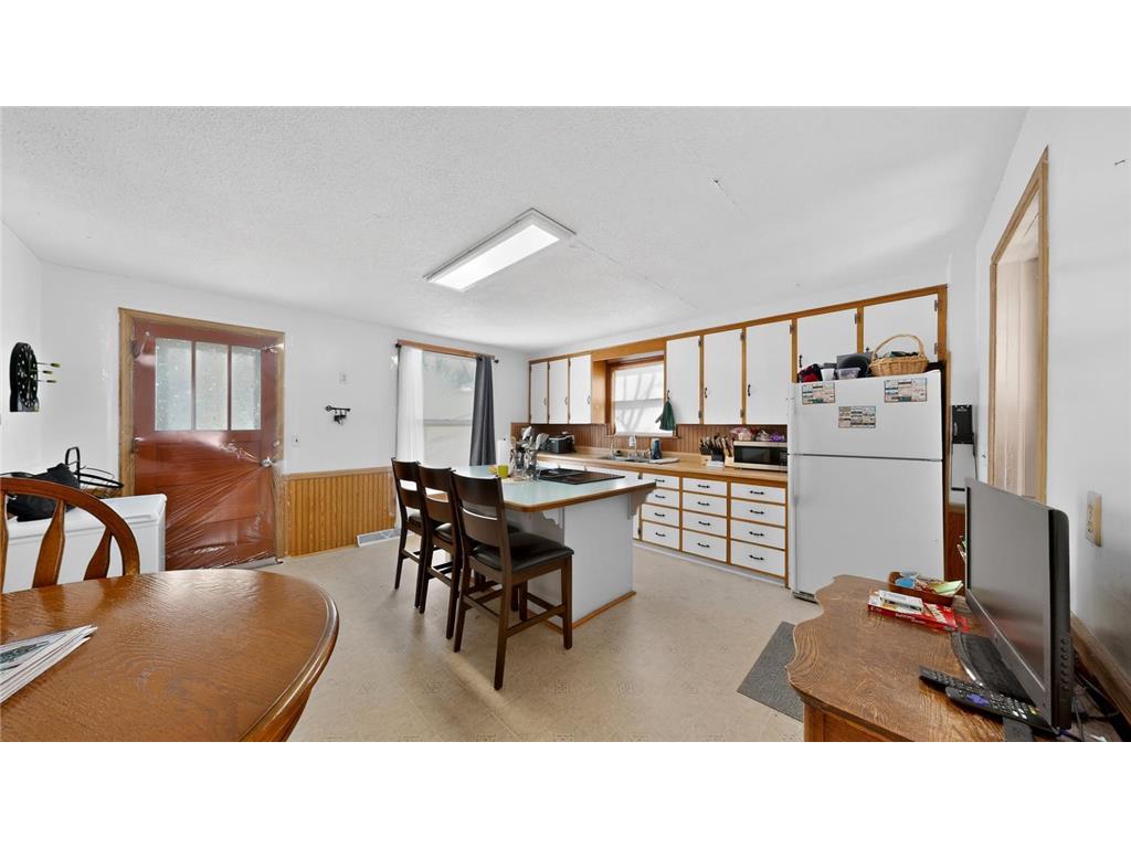 305 N Prairie Street Lake City MN 55041 7038498 image20