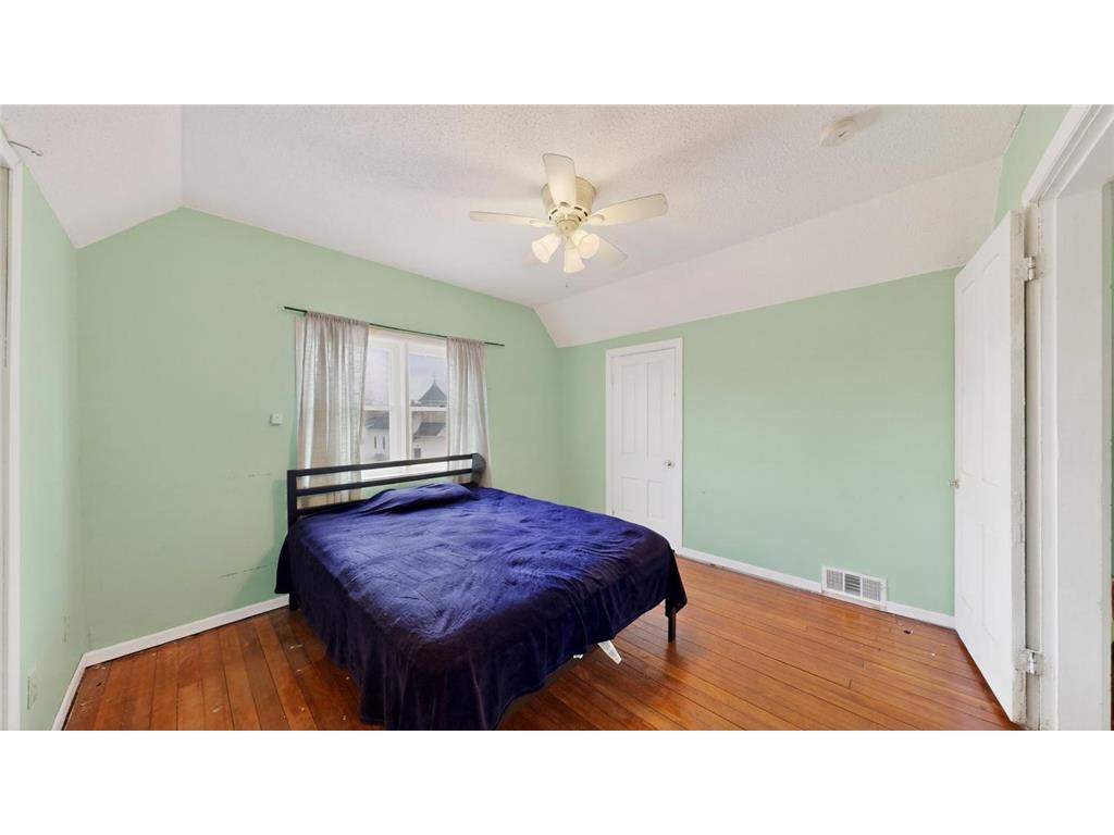 305 N Prairie Street Lake City MN 55041 7038498 image22