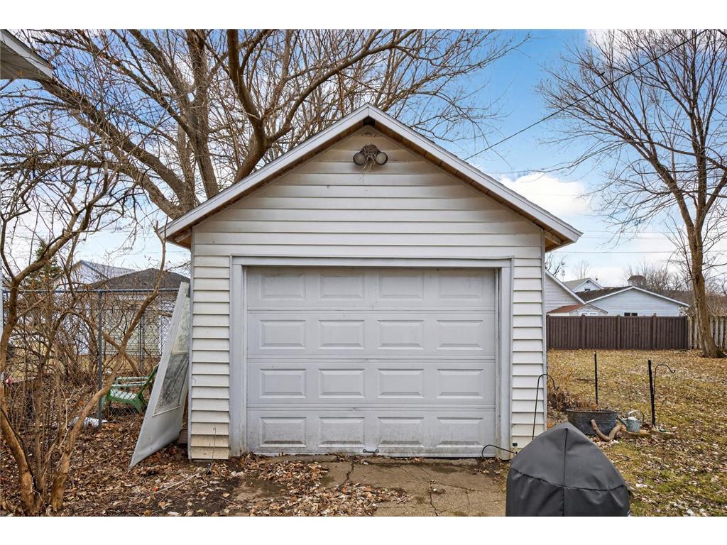 305 N Prairie Street Lake City MN 55041 7038498 image36