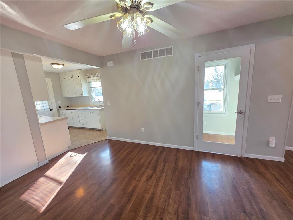 305 N Wabasha Plainview MN 55964 7092104 image20