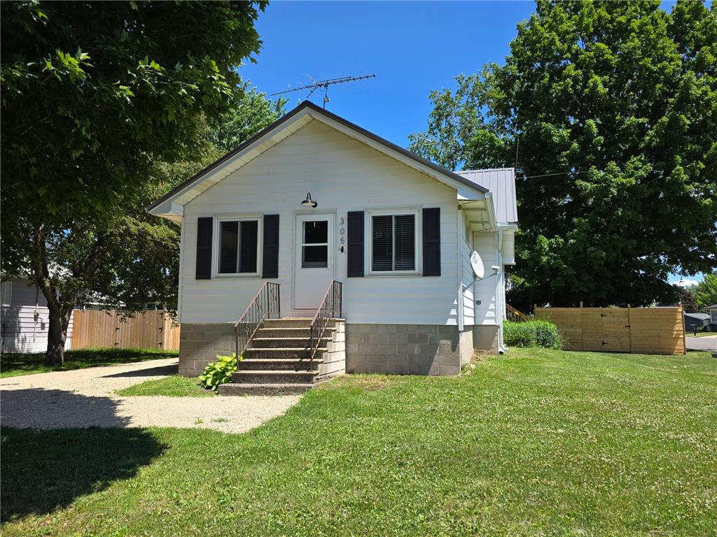 305 N Wabasha Plainview MN 55964 7092104 image6