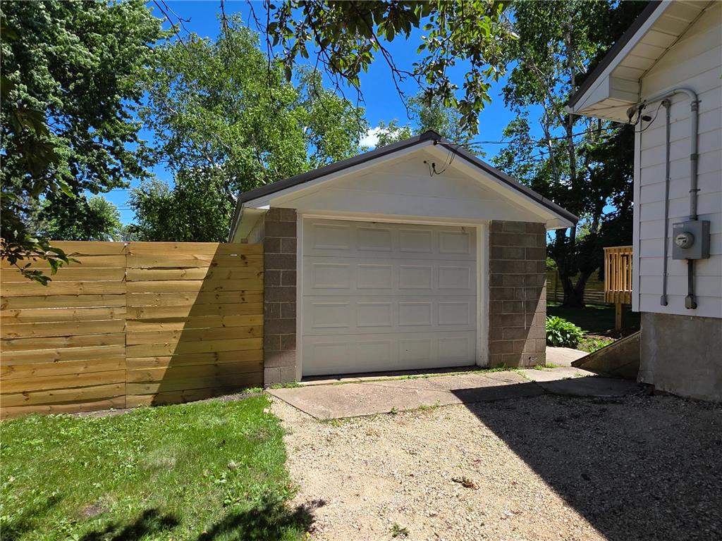 305 N Wabasha Plainview MN 55964 7092104 image8