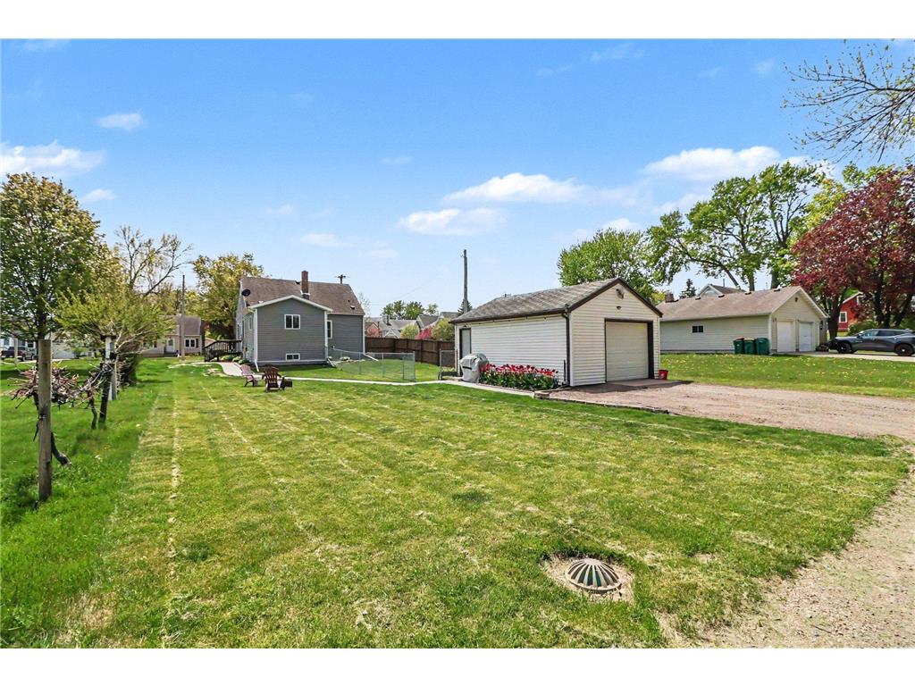 305 Oak Avenue SE Montgomery MN 56069 7062995 image14