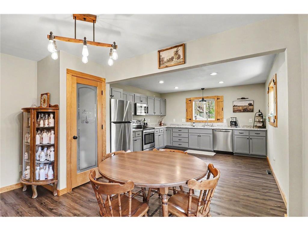 305 Oak Avenue SE Montgomery MN 56069 7062995 image3