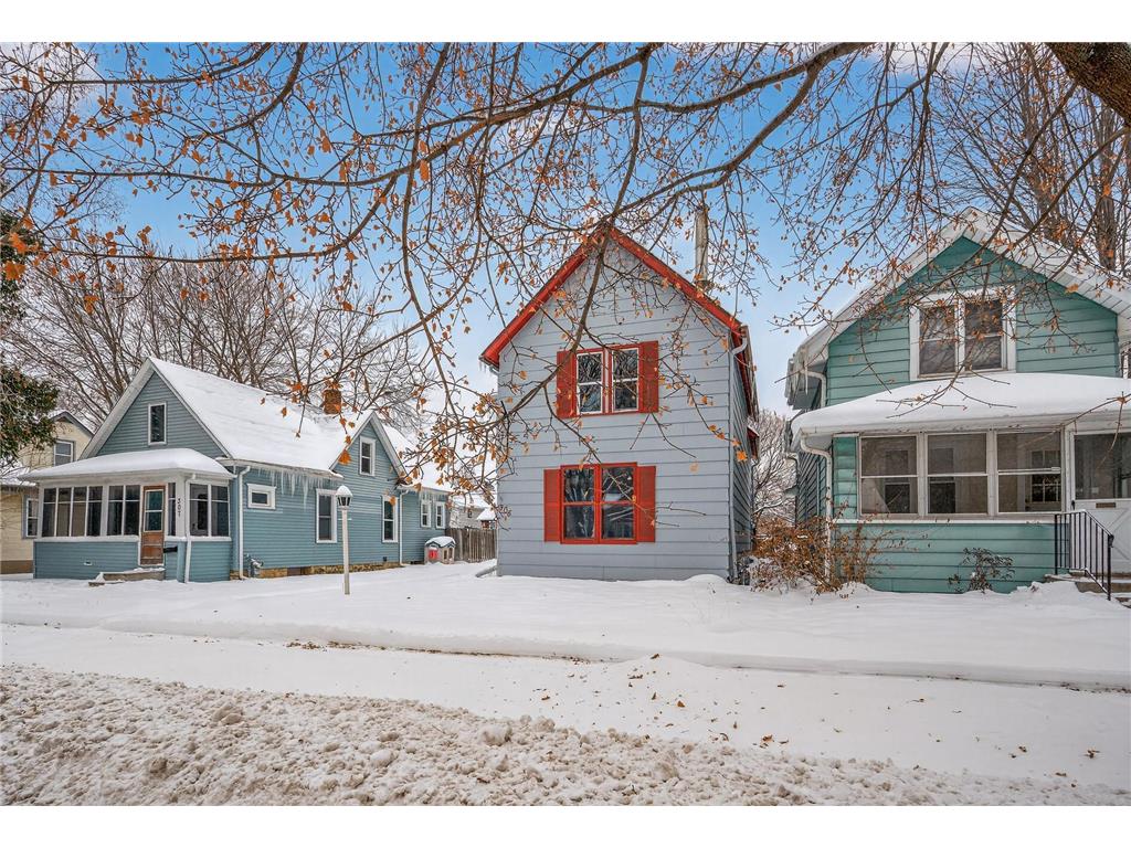 305 Osceola Avenue S Saint Paul MN 55102 7000566 image1