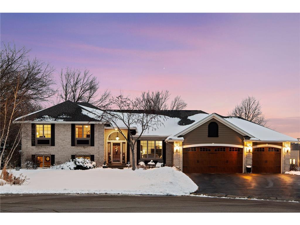 305 Pondview Lane Chaska MN 55318 7026810 image1