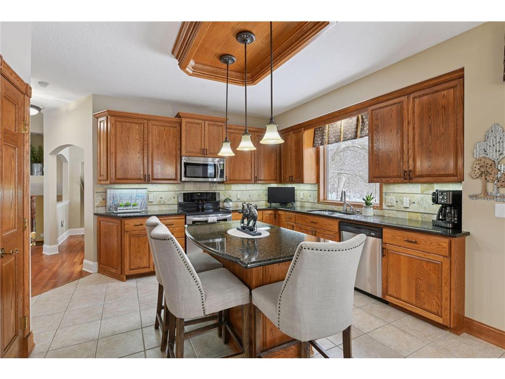 305 Pondview Lane Chaska MN 55318 7026810 image15