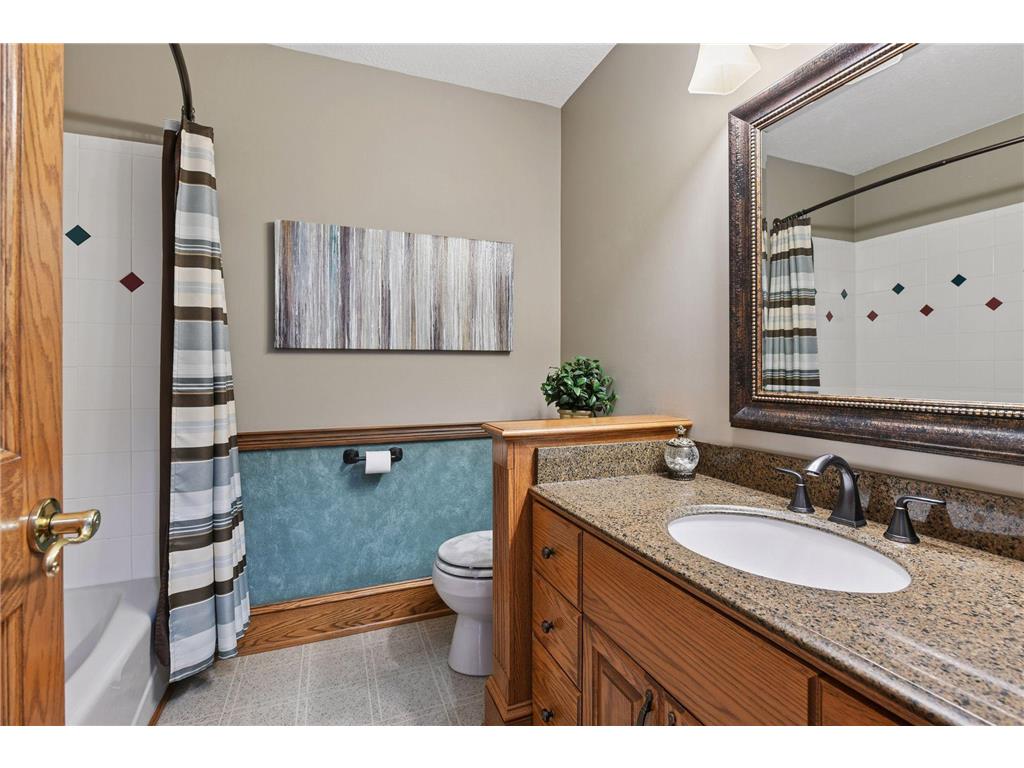 305 Pondview Lane Chaska MN 55318 7026810 image30