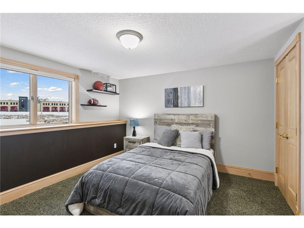 305 Pondview Lane Chaska MN 55318 7026810 image44