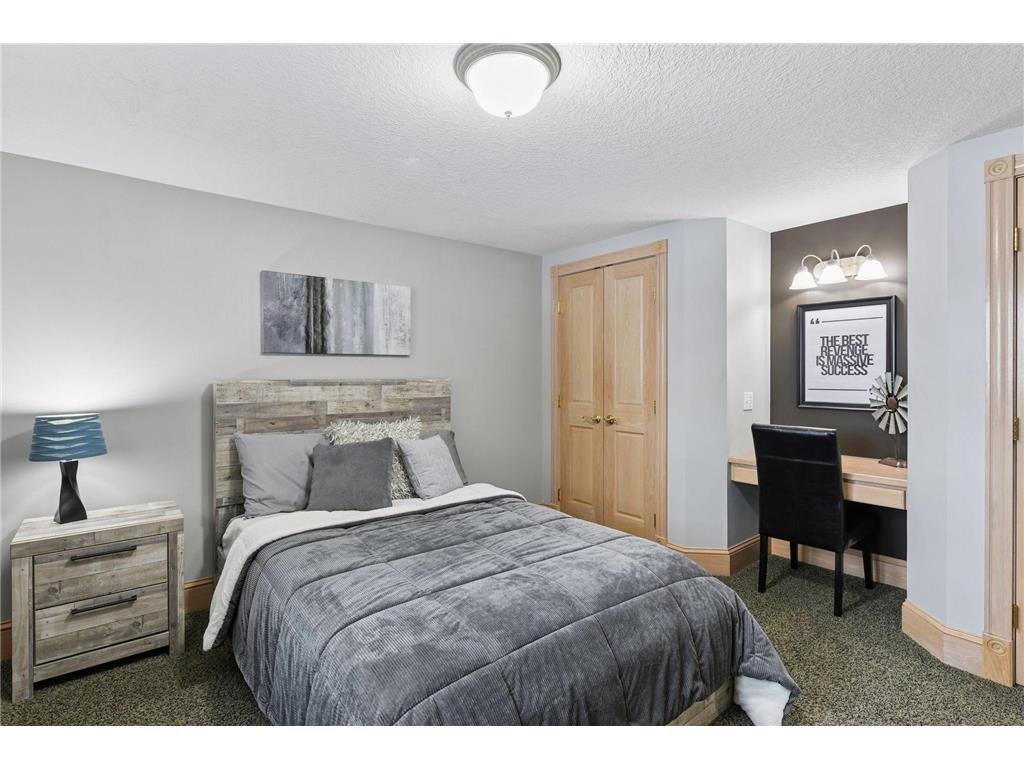 305 Pondview Lane Chaska MN 55318 7026810 image45