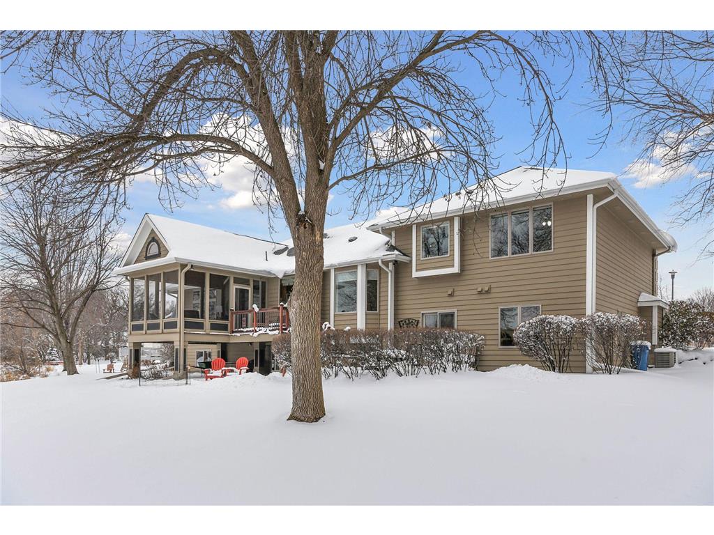 305 Pondview Lane Chaska MN 55318 7026810 image49