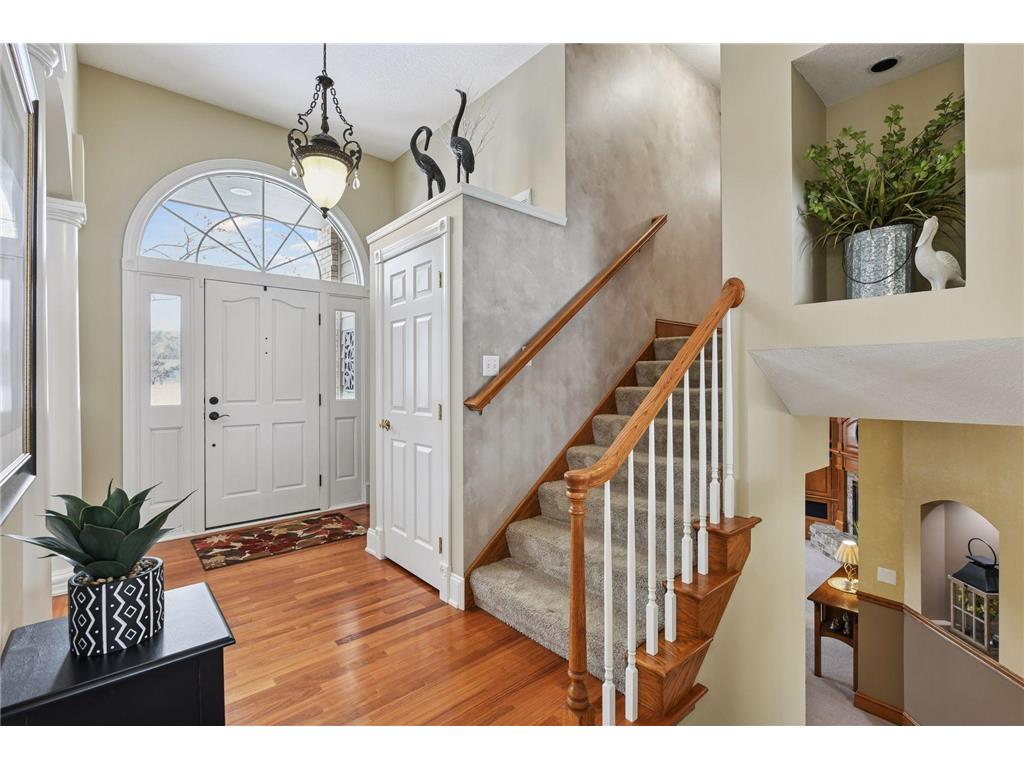 305 Pondview Lane Chaska MN 55318 7026810 image5