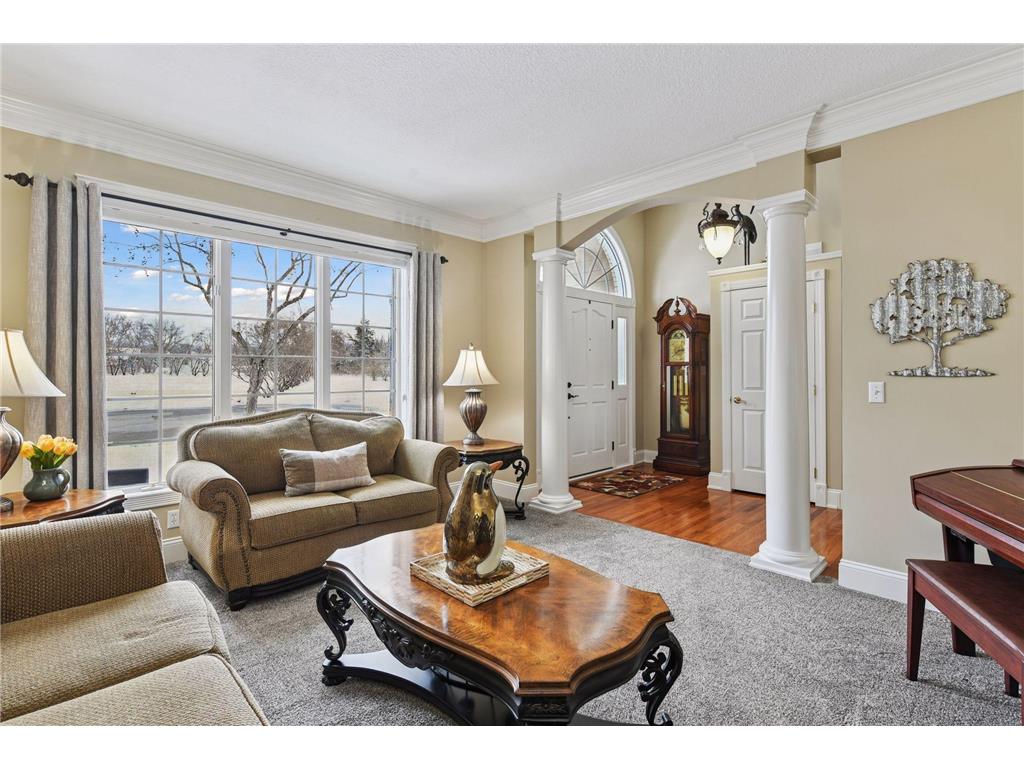 305 Pondview Lane Chaska MN 55318 7026810 image8