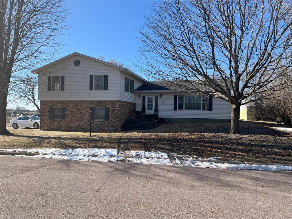 305 S 6th Avenue E Truman MN 56088 6646227 image1