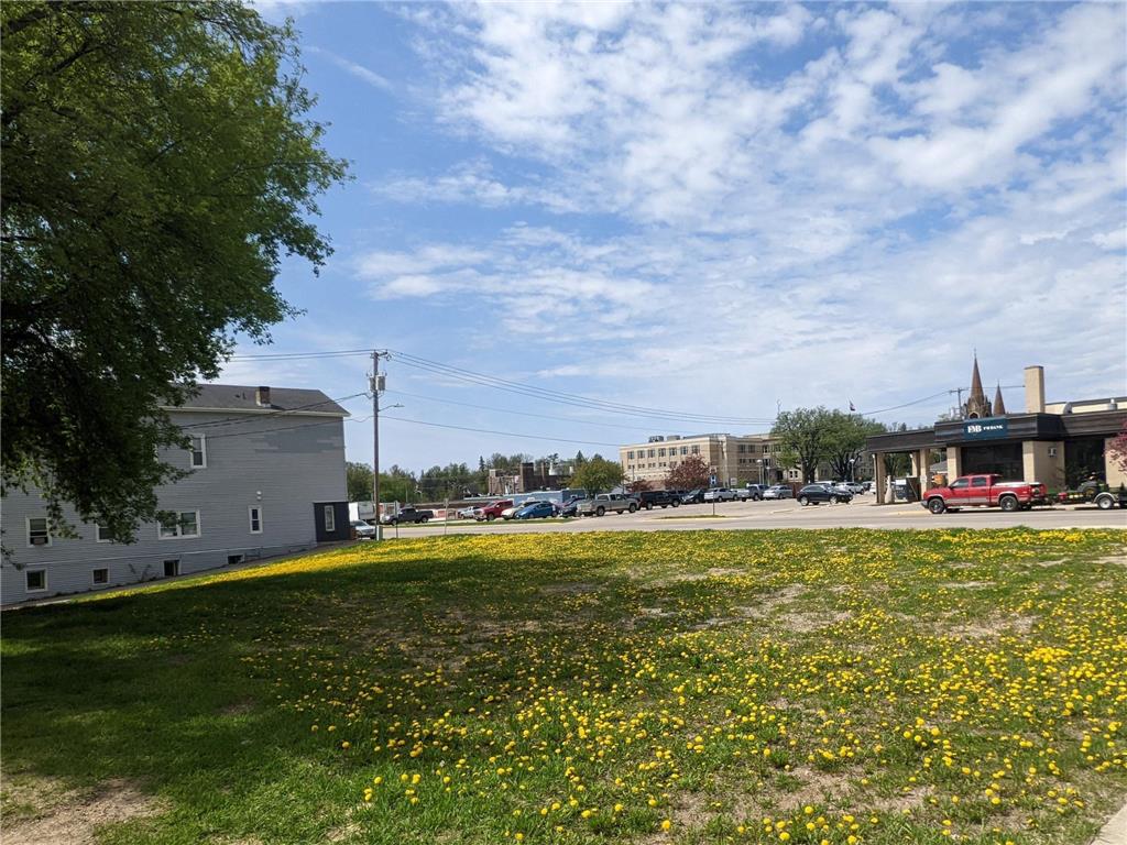 305 S Cascade Street Fergus Falls MN 56537 6147403 image1