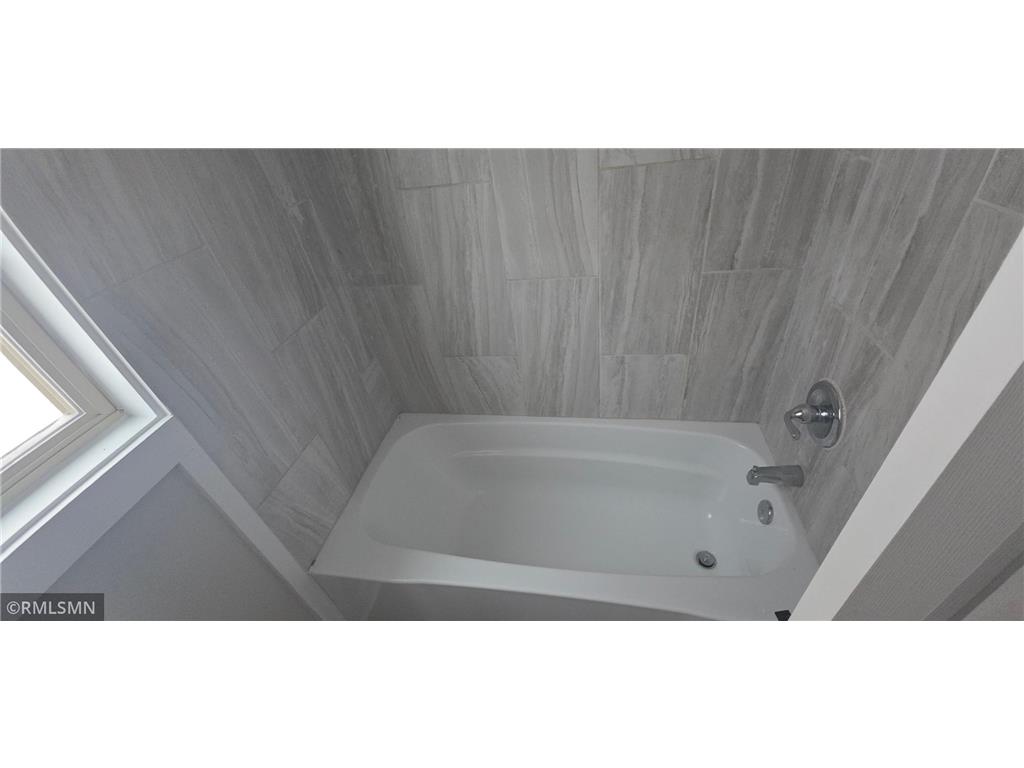 305 S Hill Avenue Ogilvie MN 56358 7000455 image10