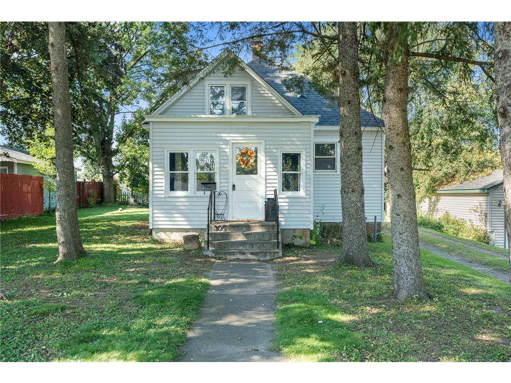 305 S Pierson Avenue New Richmond WI 54017 6716481 image1