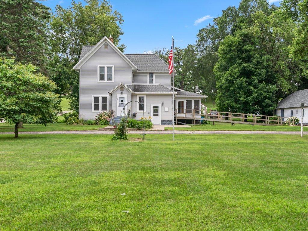 305 South Street W Eagle Bend MN 56446 6755142 image1