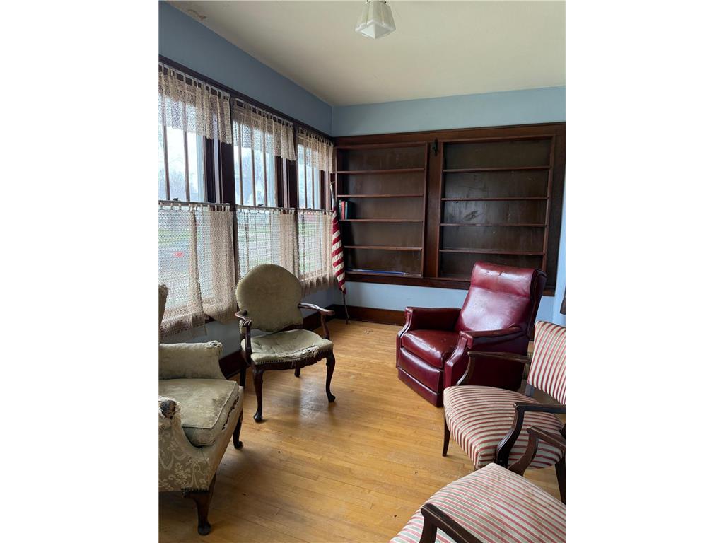 305 Summit Street SE Sleepy Eye MN 56085 7056491 image2