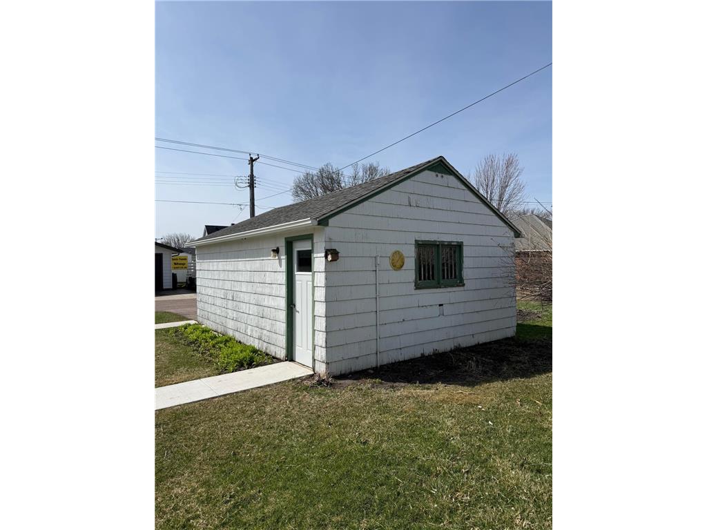 305 Summit Street SE Sleepy Eye MN 56085 7056491 image25