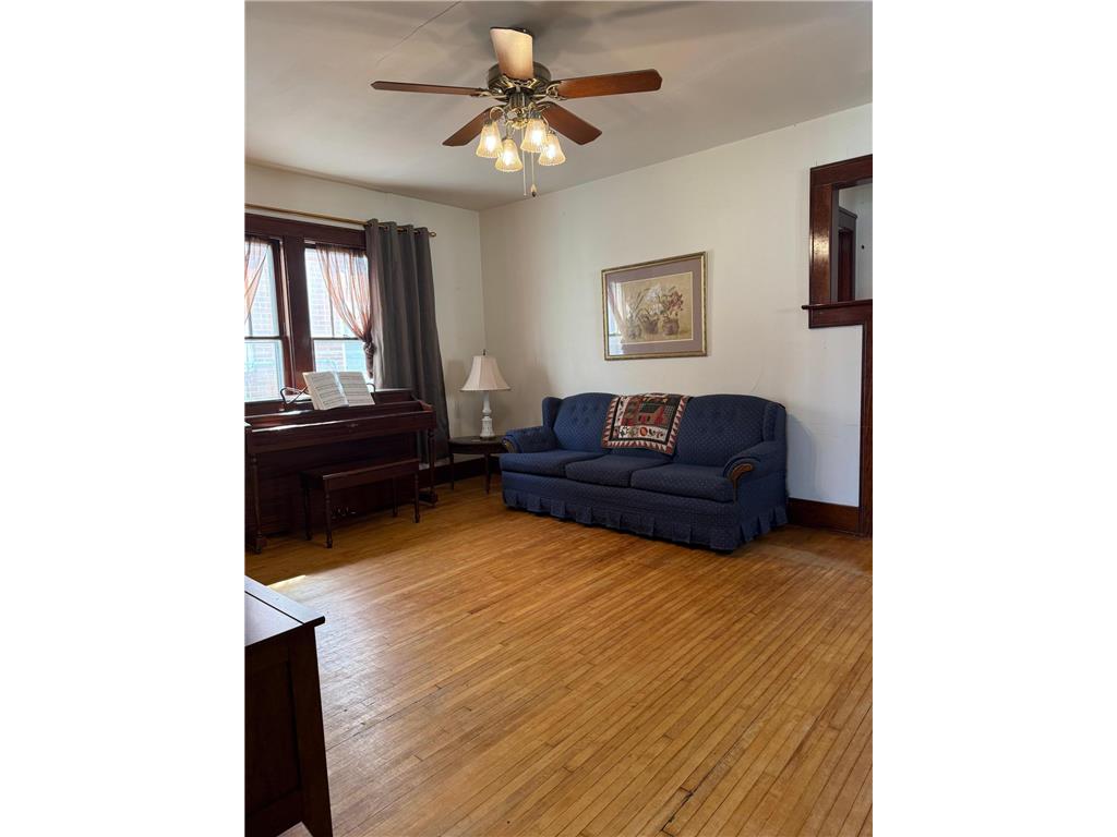305 Summit Street SE Sleepy Eye MN 56085 7056491 image3
