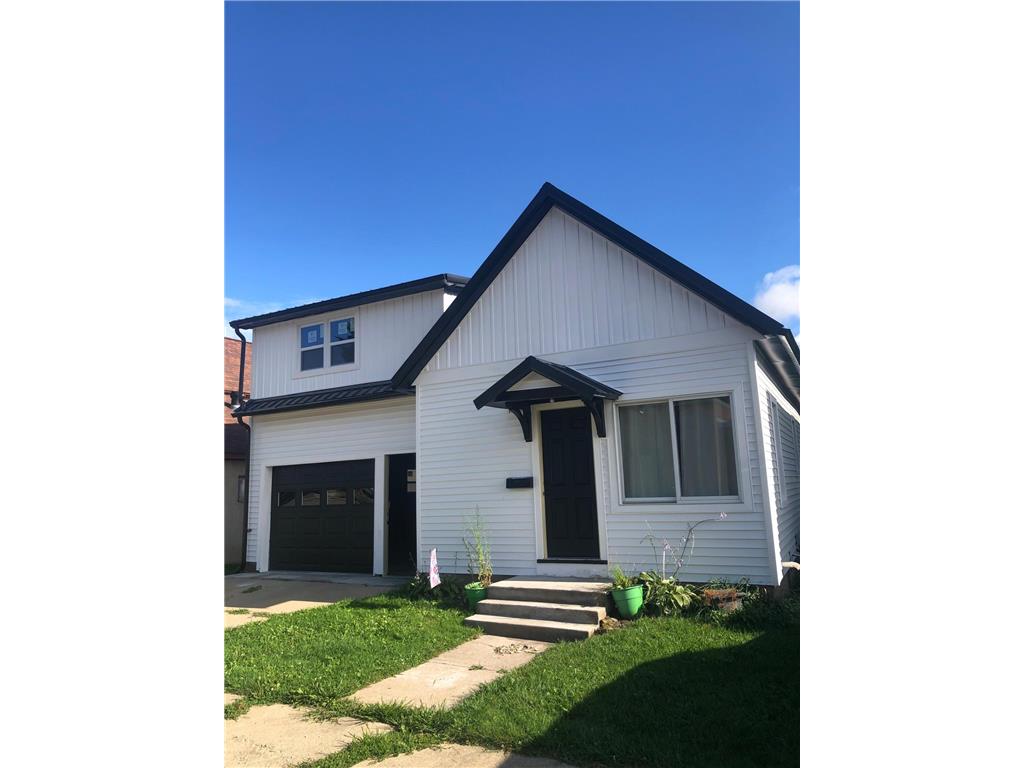 305 W Grove Street Caledonia MN 55921 6591077 image1