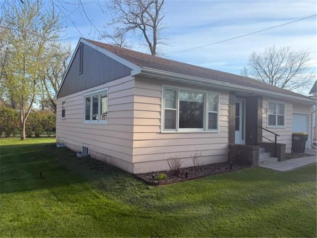 305 W Pacific Avenue Atwater MN 56209 7073321 image20