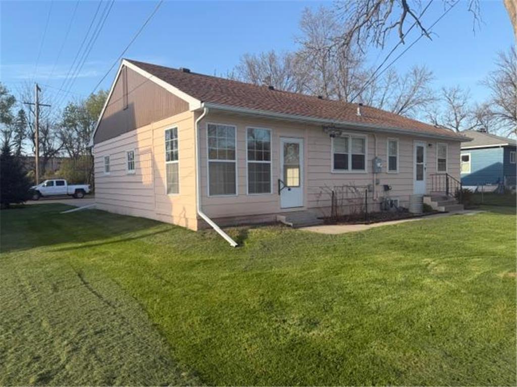 305 W Pacific Avenue Atwater MN 56209 7073321 image22