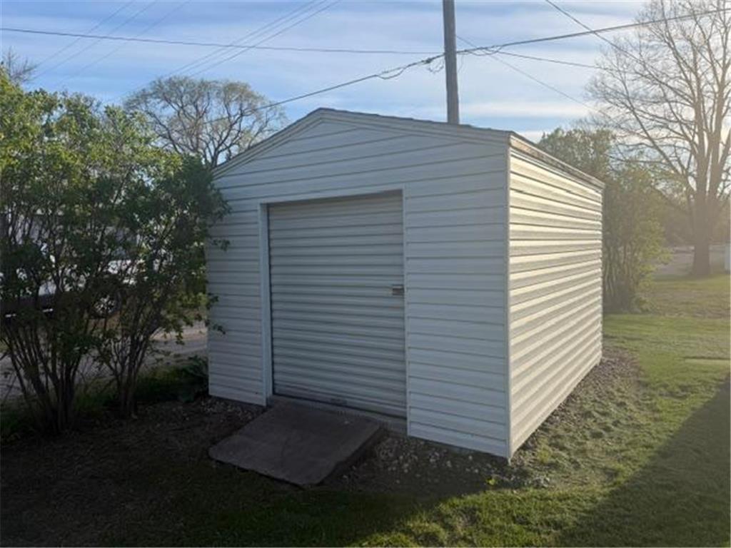 305 W Pacific Avenue Atwater MN 56209 7073321 image23