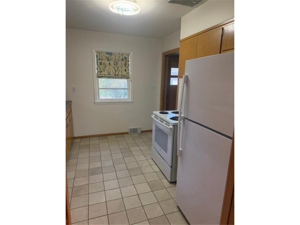305 W Pacific Avenue Atwater MN 56209 7073321 image3