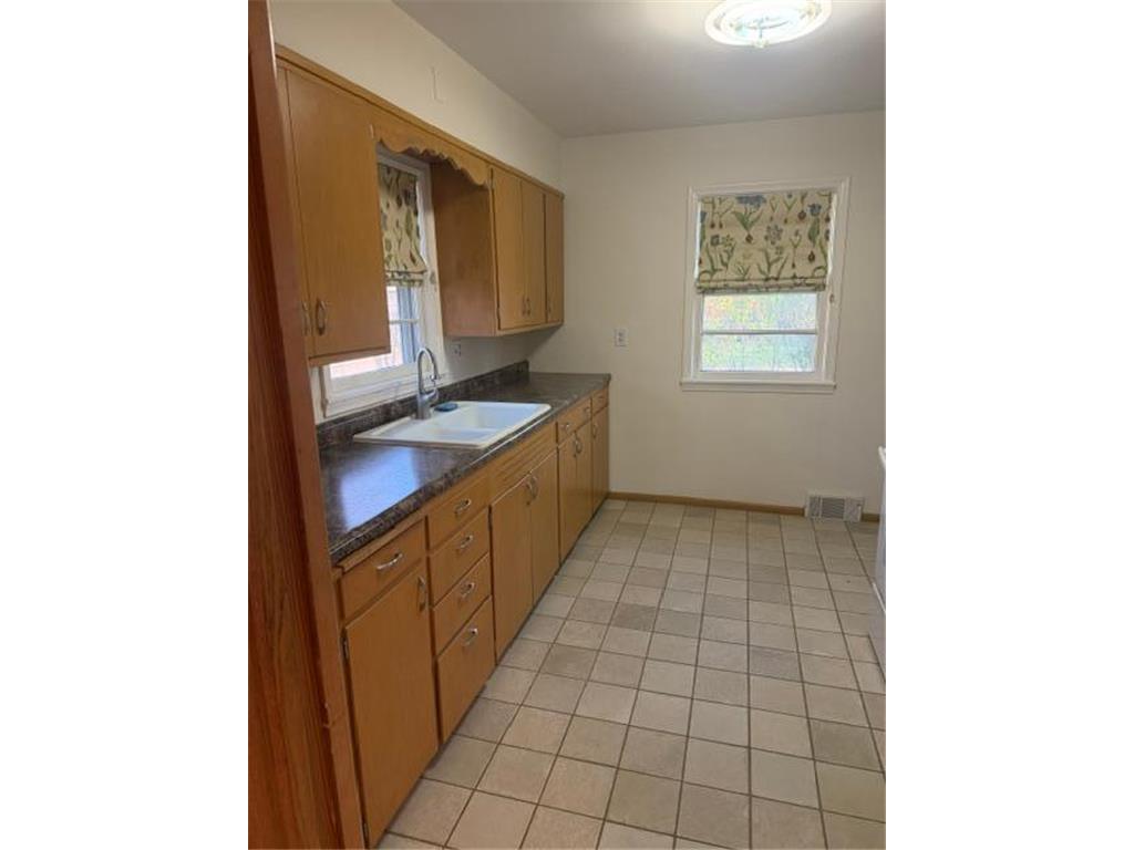 305 W Pacific Avenue Atwater MN 56209 7073321 image4