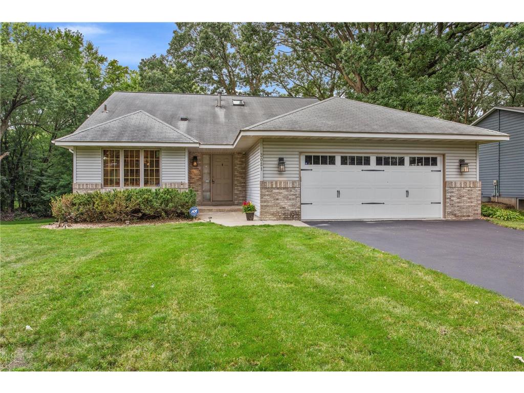 3051 Fairview Avenue N Roseville MN 55113 6770285 image1