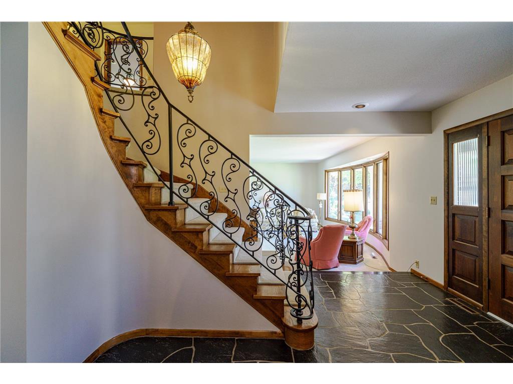 3052 Cherrywood Court Eagan MN 55121 7071448 image4