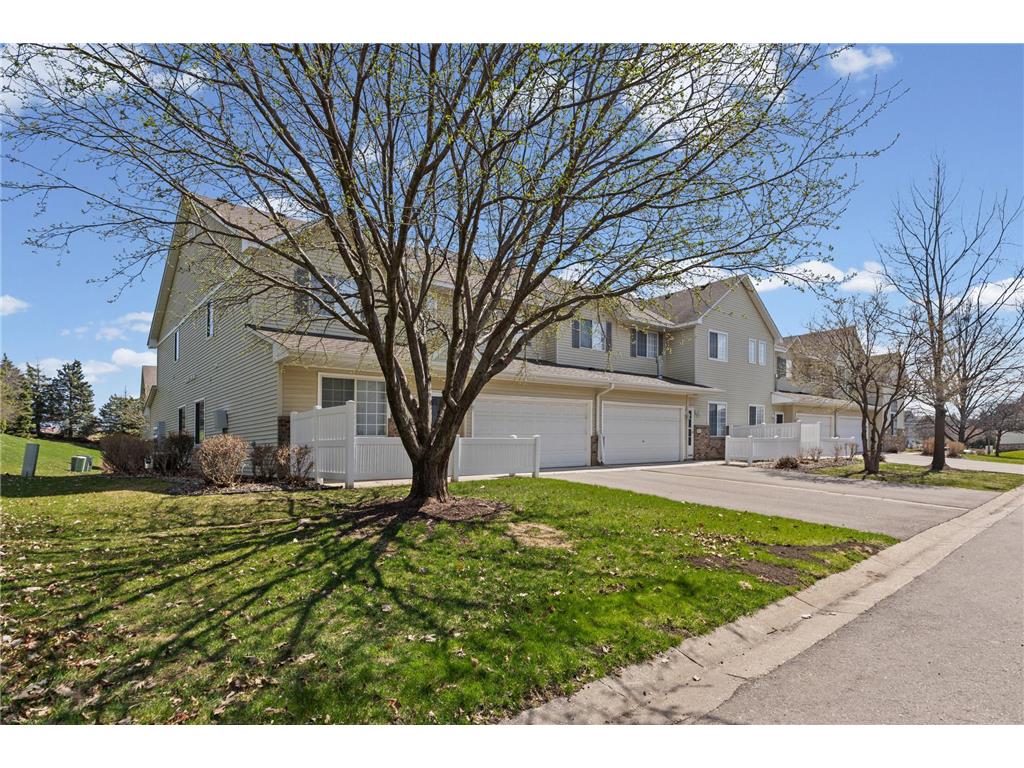 3053 Juniper Lane #D Woodbury MN 55125 7044579 image1