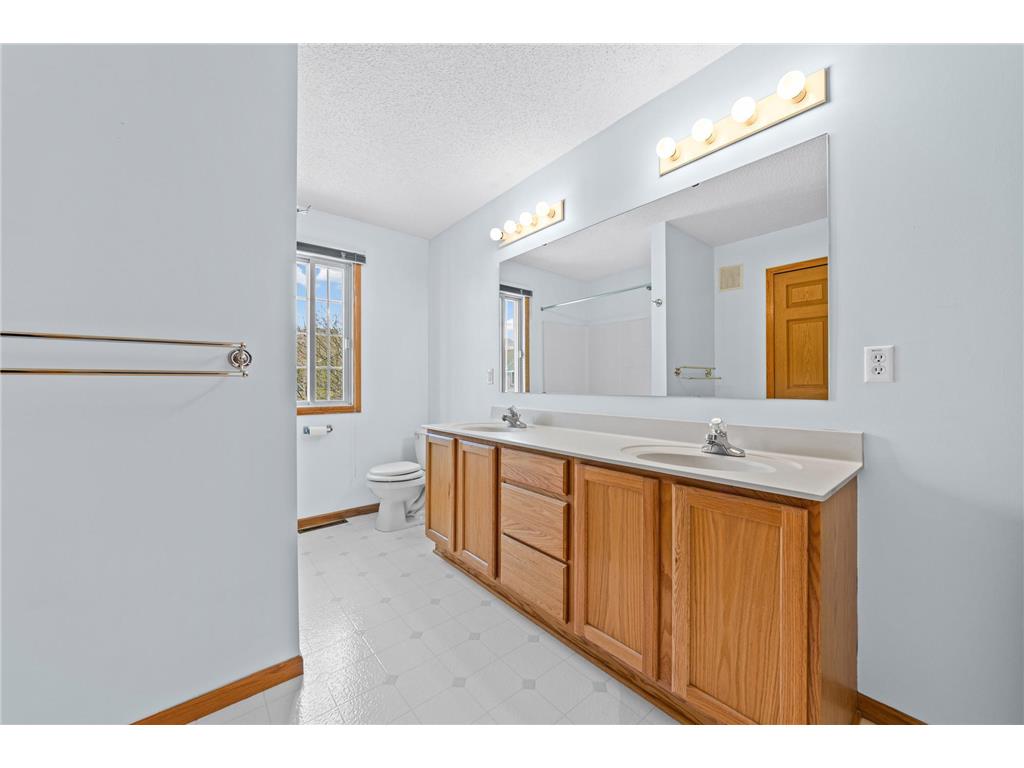 3053 Juniper Lane #D Woodbury MN 55125 7044579 image30