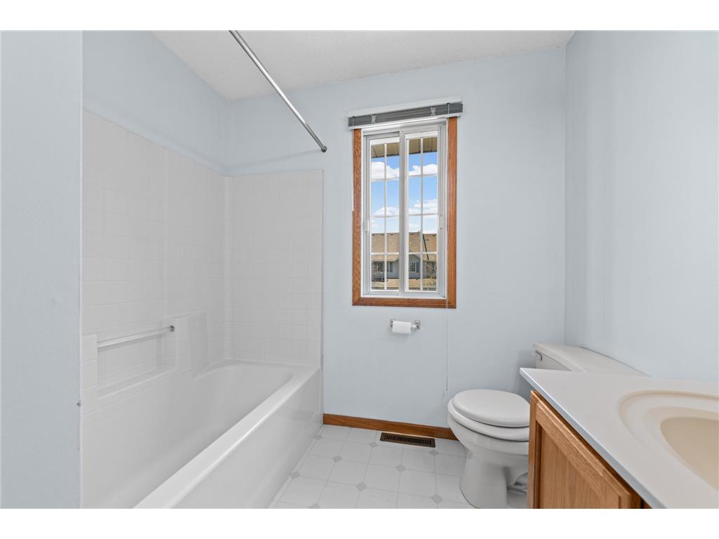 3053 Juniper Lane #D Woodbury MN 55125 7044579 image31