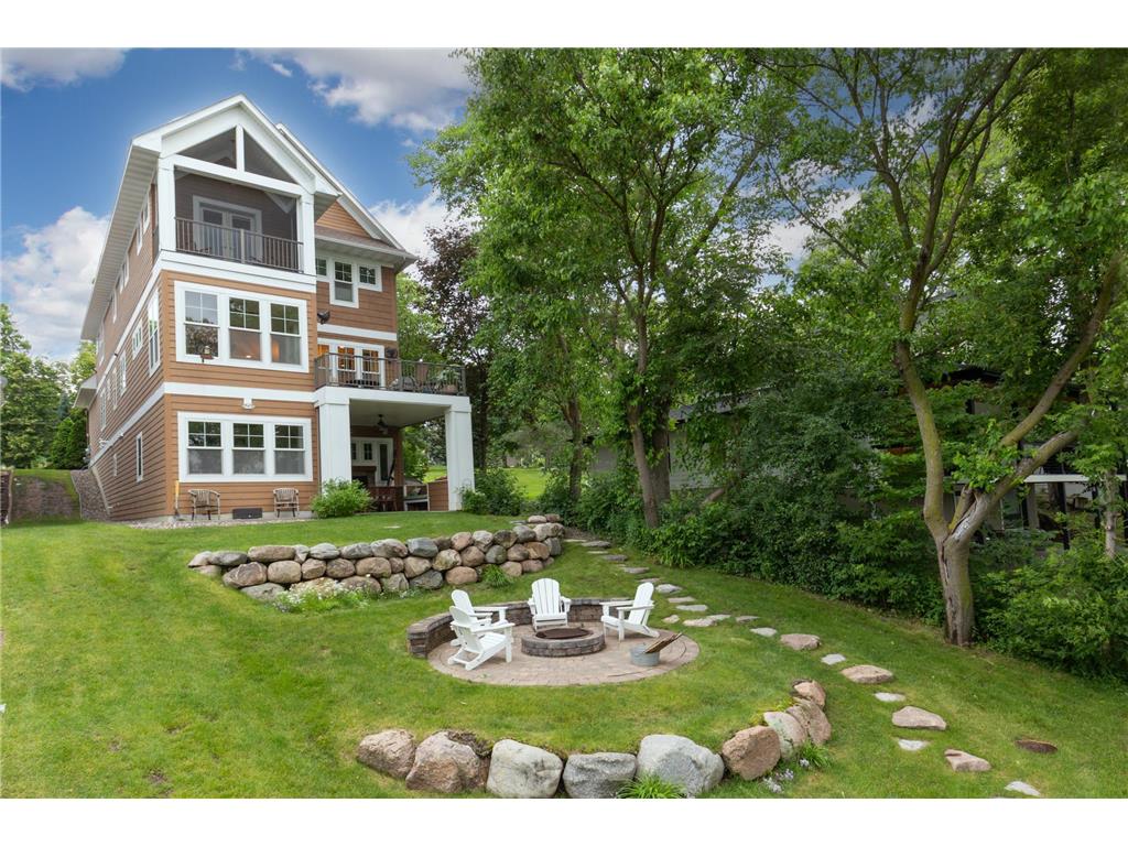 3053 Lake Shore Boulevard Minnetonka MN 55391 - Lake Minnetonka 6475981 image1