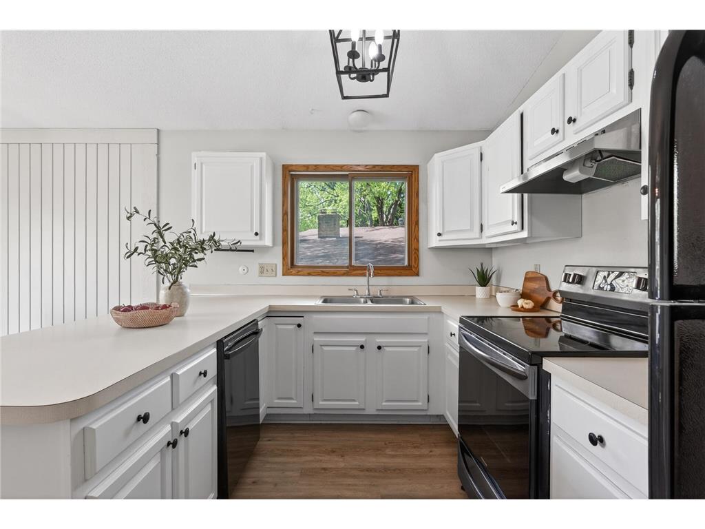 3054 Wilder Street N Roseville MN 55113 7071577 image15