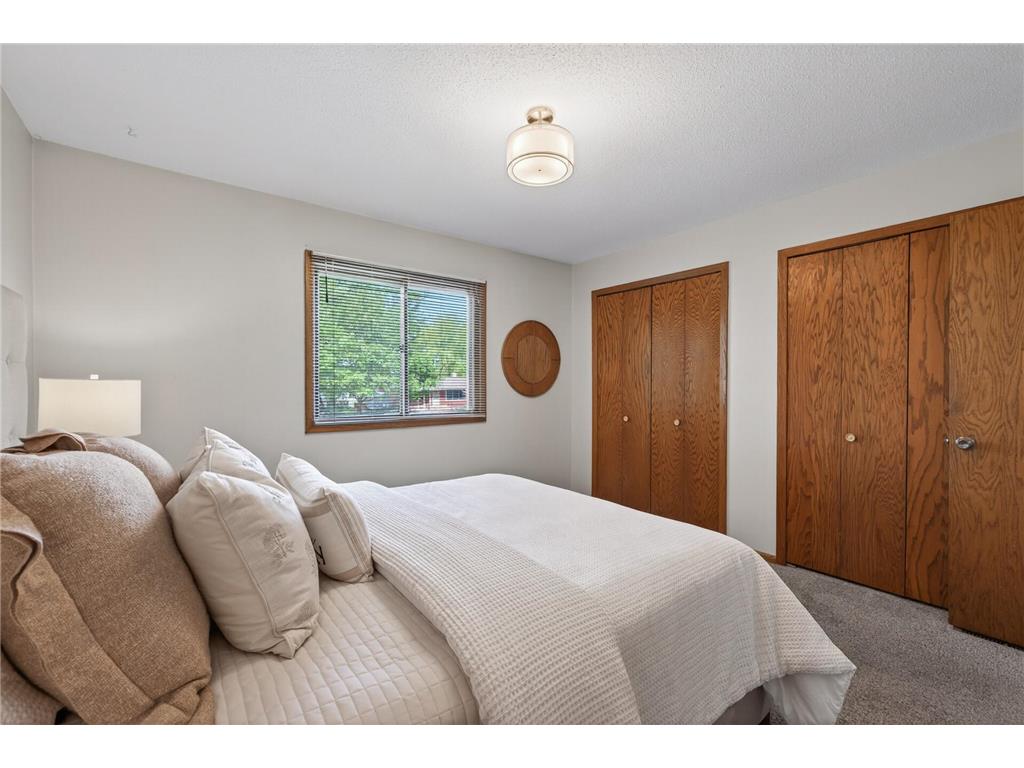 3054 Wilder Street N Roseville MN 55113 7071577 image20