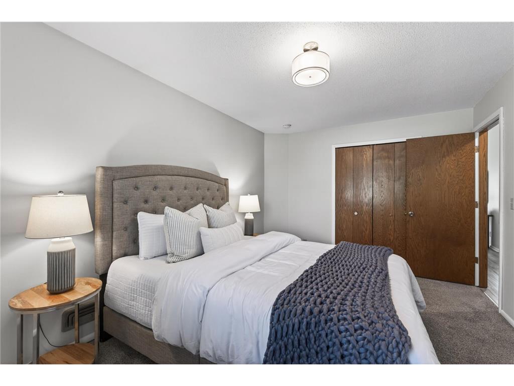 3054 Wilder Street N Roseville MN 55113 7071577 image23