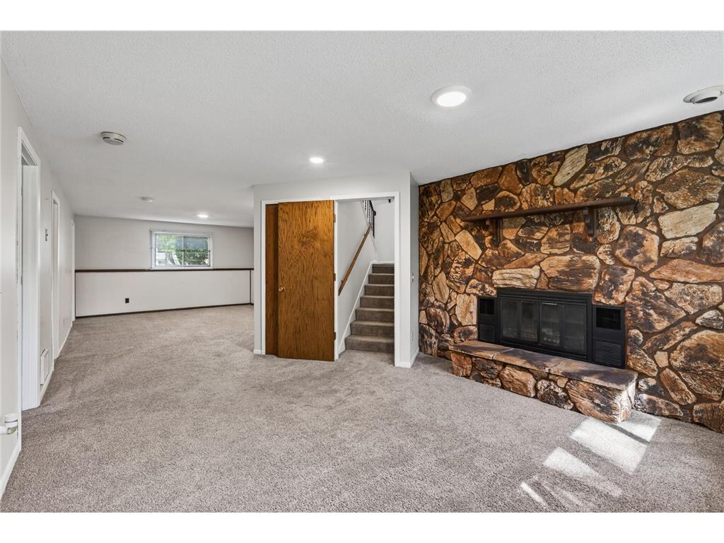 3054 Wilder Street N Roseville MN 55113 7071577 image27