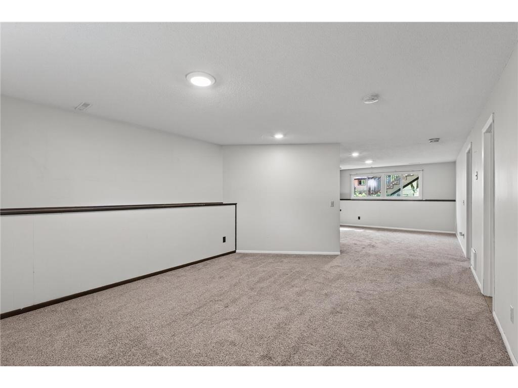 3054 Wilder Street N Roseville MN 55113 7071577 image30