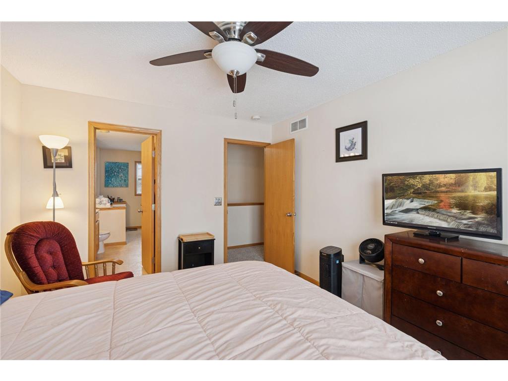 3057 Cutters Grove Avenue Anoka MN 55303 6804323 image14