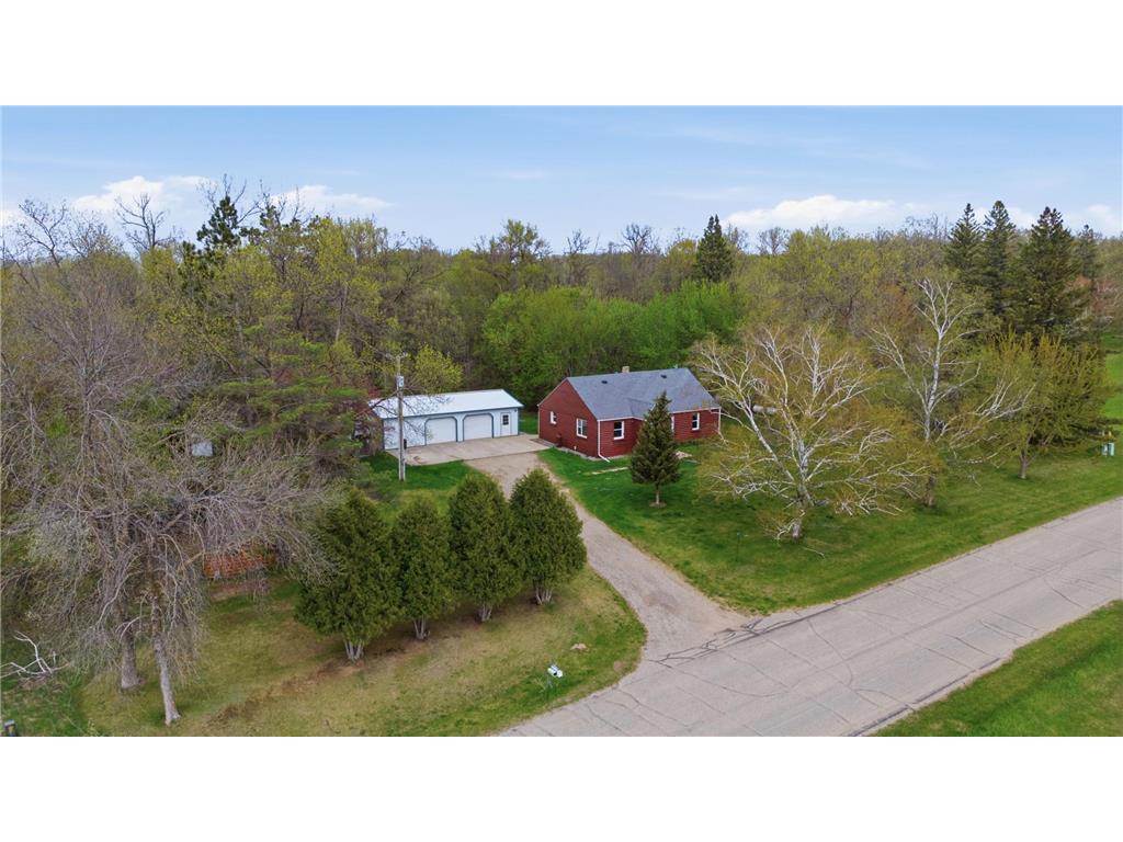 30592 179th Street Detroit Lakes MN 56501 7078259 image1