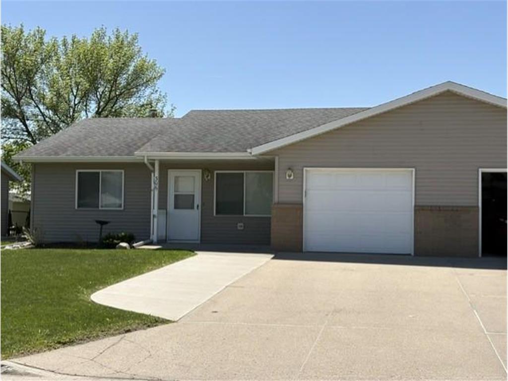 306 11th Avenue NE Waseca MN 56093 7078009 image1