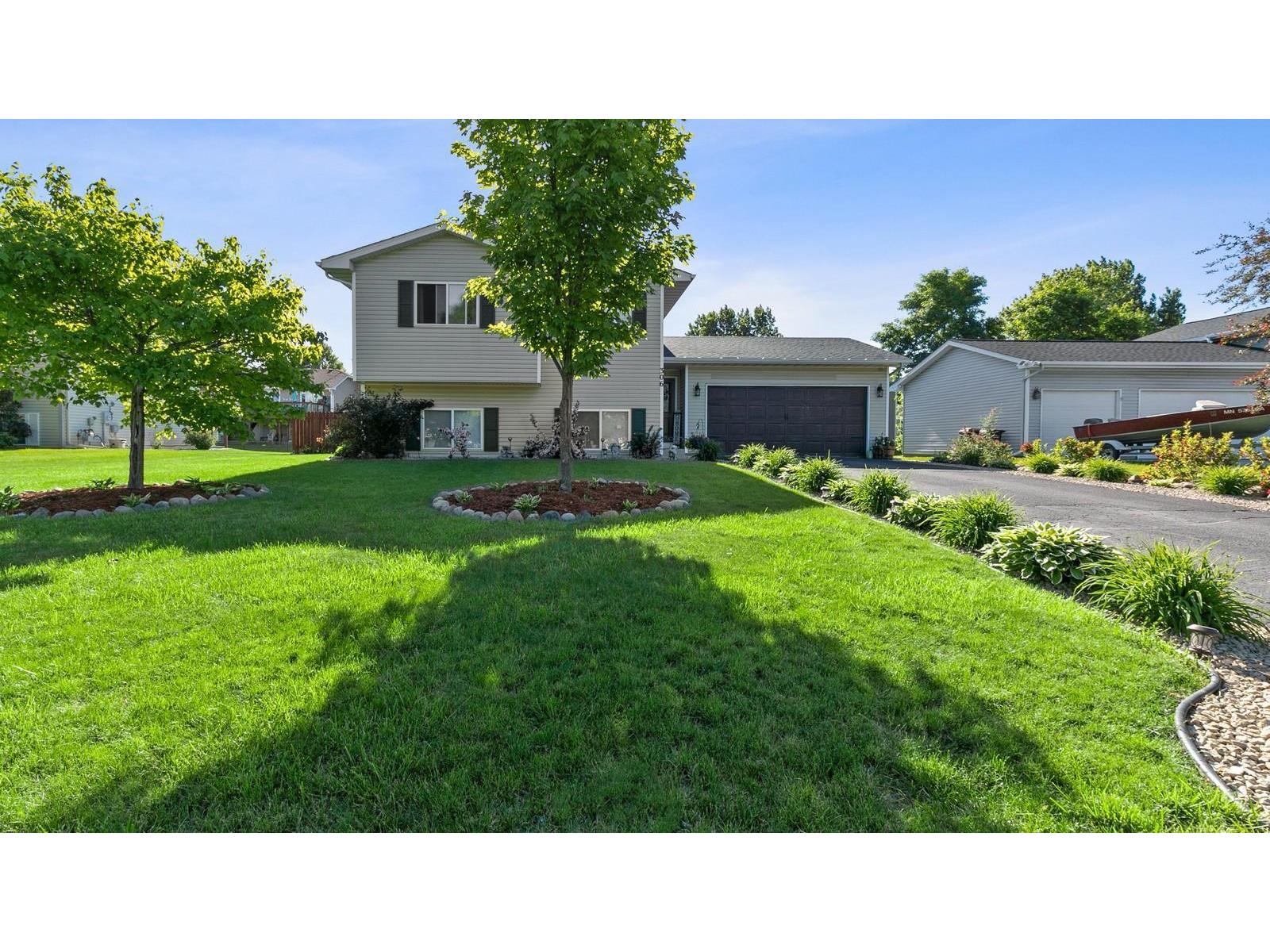 306 13th Avenue NE, Buffalo, MN 55313 MLS 6004481 Edina Realty