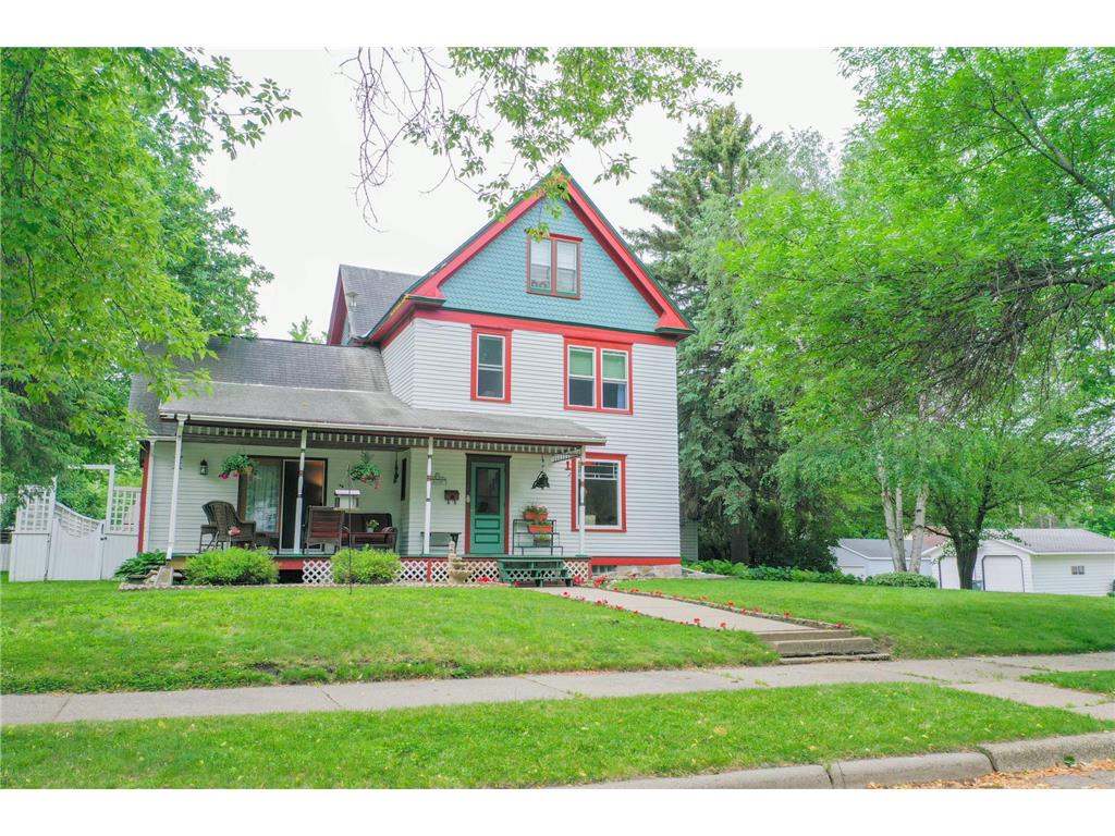 306 2nd Avenue SE, Glenwood, MN 56334 MLS 6220532 Edina Realty