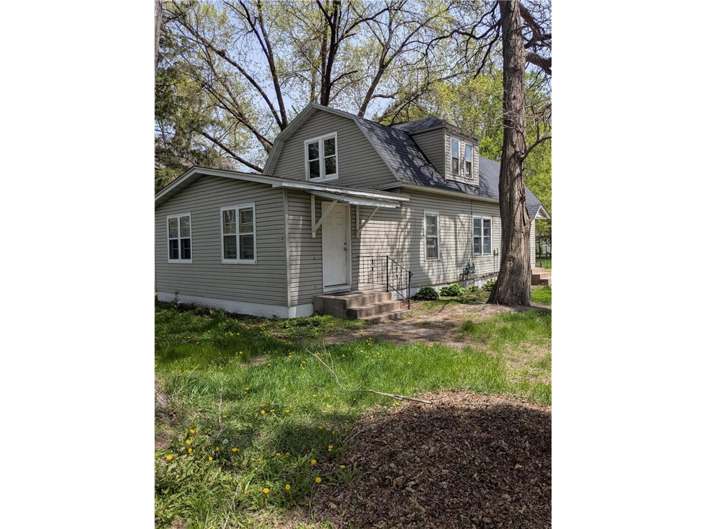 306 4th Avenue S Princeton MN 55371 7067742 image1